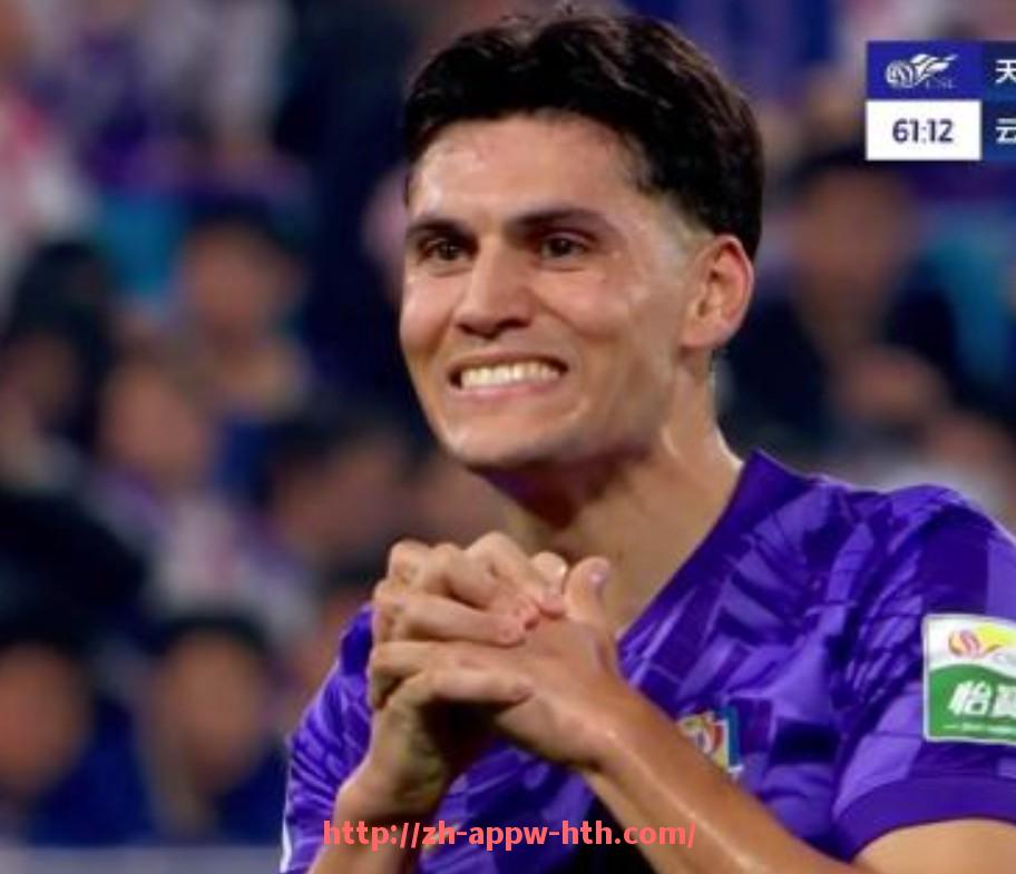 华体会hth官方网站下载-篮球运动员身体对抗训练中力量与技巧平衡的重要性解析